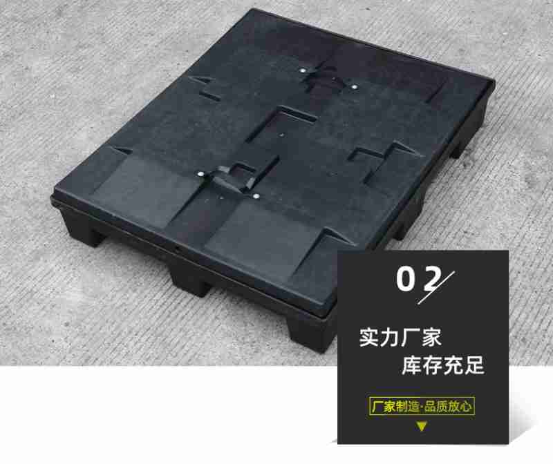 对明长城进行资源调查时,于海宽在做工作记录。受访者供图